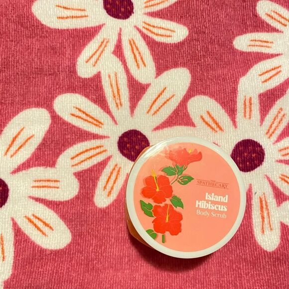 🛍️The Spathecary 2 in 1 Island Hibiscus 🌺 Body Wash& Body Scrub🔥 - Picture 8 of 9